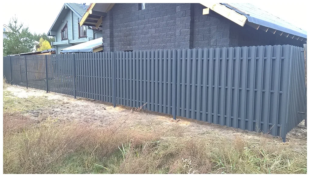 Забор из евроштакетника